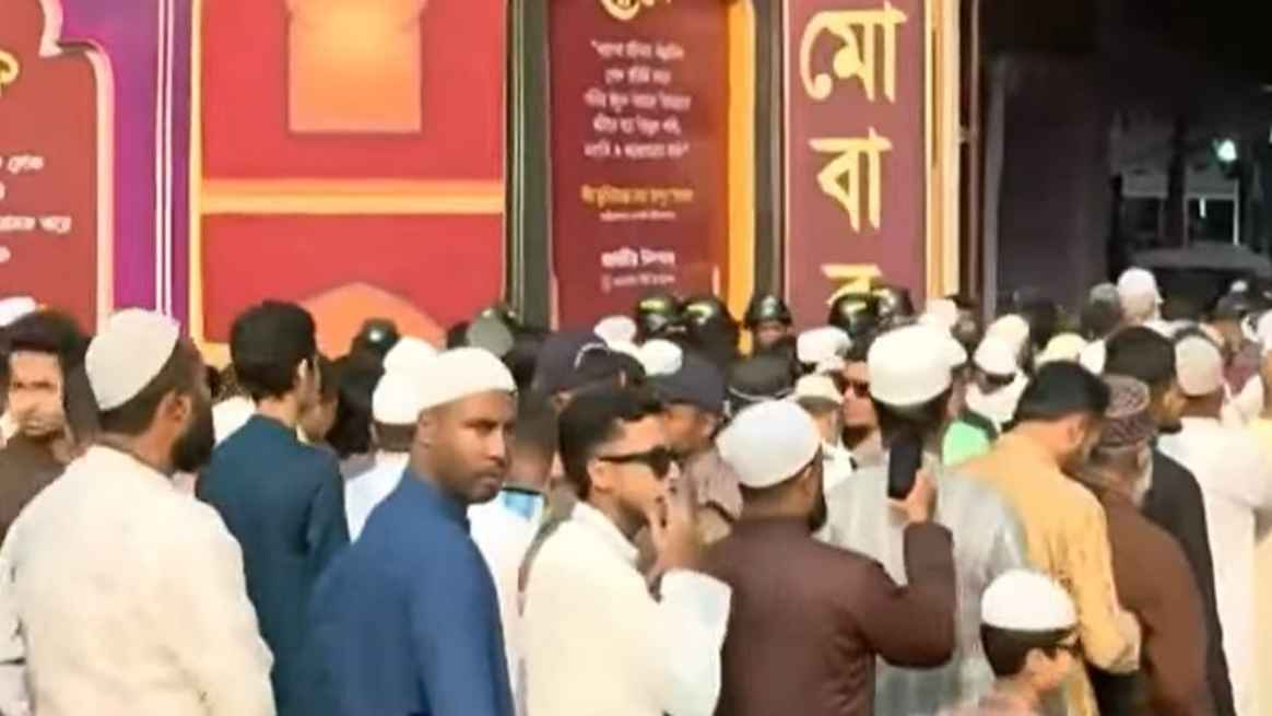 প্রধান জামাতে অংশ নিতে জাতীয় ঈদগাহে মুসল্লিদের ঢল
