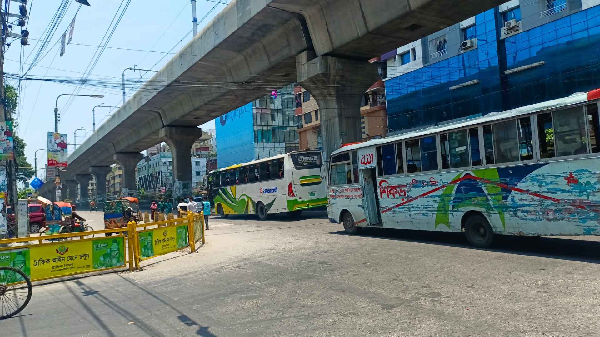 যানবাহন ফিরলেও মিলছে না যাত্রী