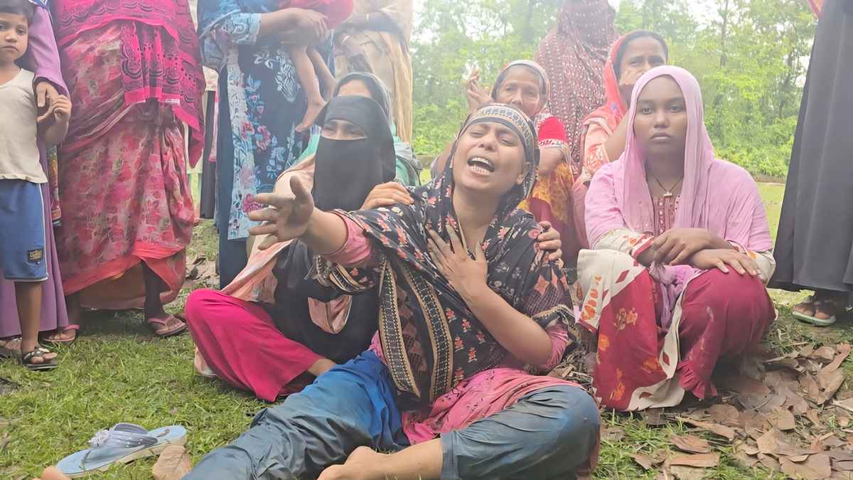 গাজীপুরে অটোরিকশা চালকের গলা কাটা মরদেহ উদ্ধার