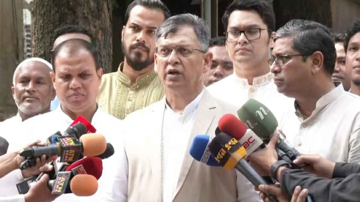 জাতীয় ঐক্য ও দেশ গড়ার প্রত্যয়ে কাজ করছে সরকার: স্বরাষ্ট্রমন্ত্রী