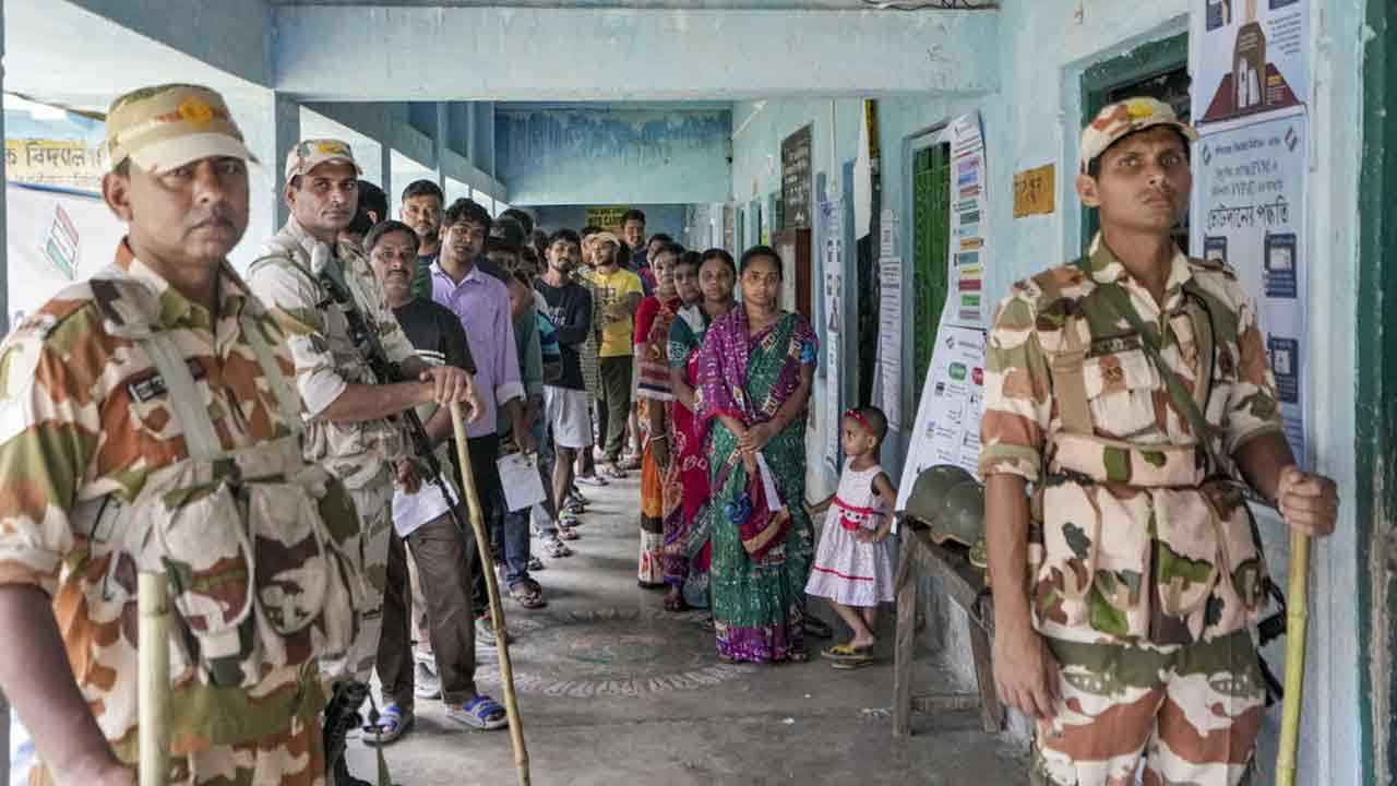 পশ্চিমবঙ্গে পুনর্নির্বাচন, ১১টা পর্যন্ত পড়েছে ৩৭ শতাংশ ভোট