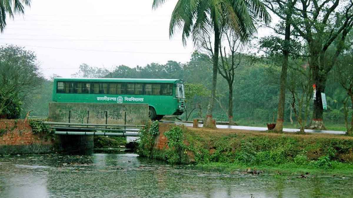 জাবি বাসে যুক্ত হচ্ছে লাইভ ট্র্যাকিং সিস্টেম