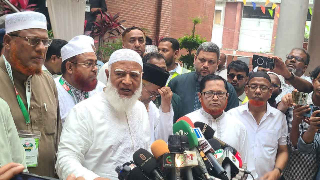 আমেরিকার চুক্তি নিয়ে অন্তর্বর্তী সরকারের সঙ্গে কথা হয়নি: জামায়াত আমির