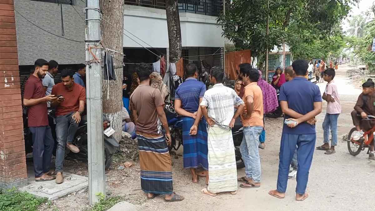 ঝিনাইদহ শহরে ভাড়া বাসা থেকে নারীর মরদেহ উদ্ধার