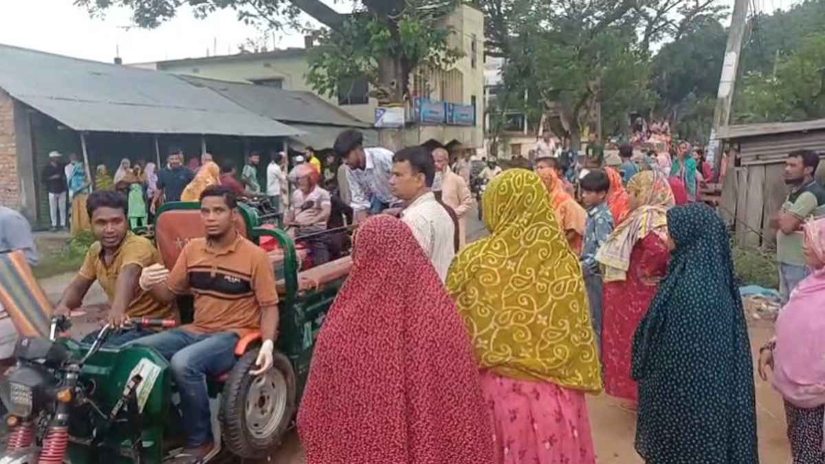 জয়পুরহাটে ট্রাকচাপায় প্রাণ গেল এনজিও কর্মীর