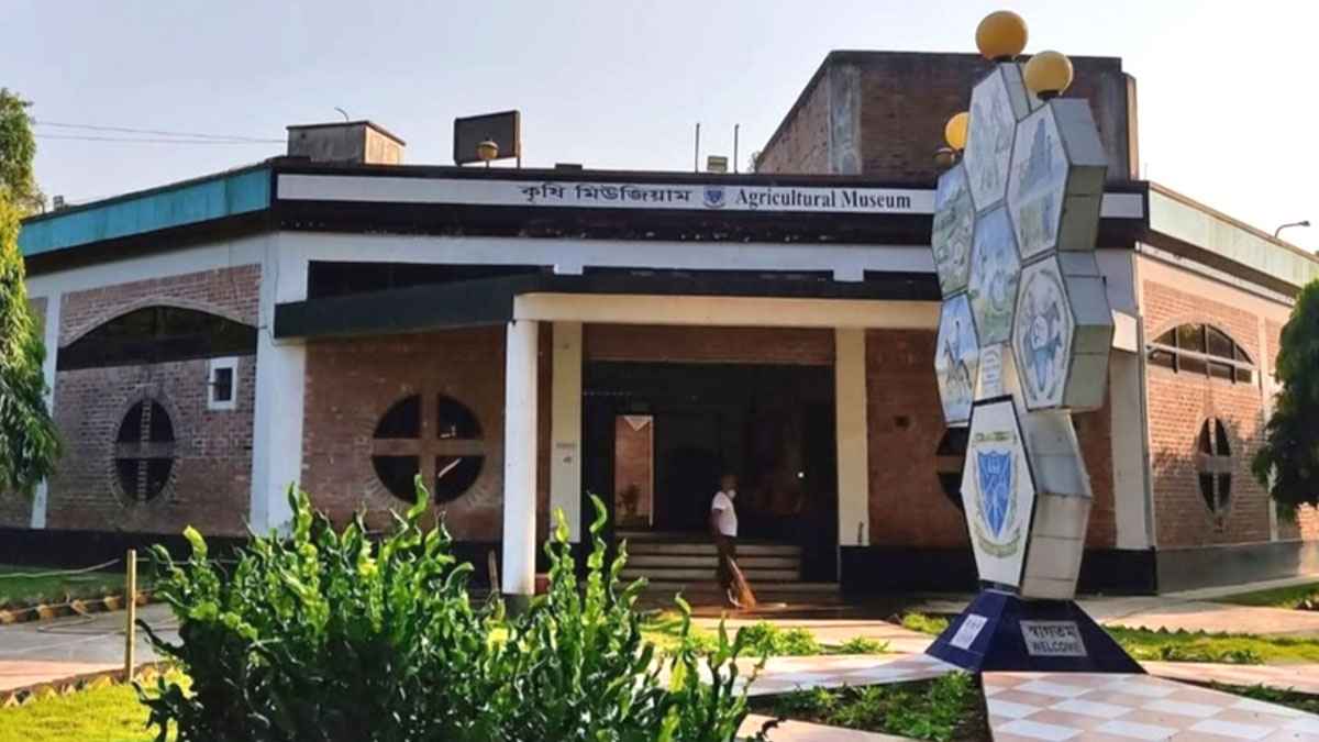স্মৃতির আয়নায় গ্রামবাংলা, বাকৃবির অনন্য কৃষি জাদুঘর