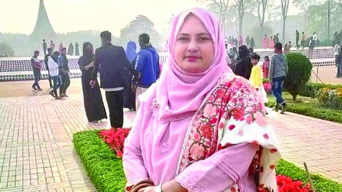 জামিনের পর জেলগেট থেকে ফের গ্রেফতার আওয়ামী লীগ নেত্রী