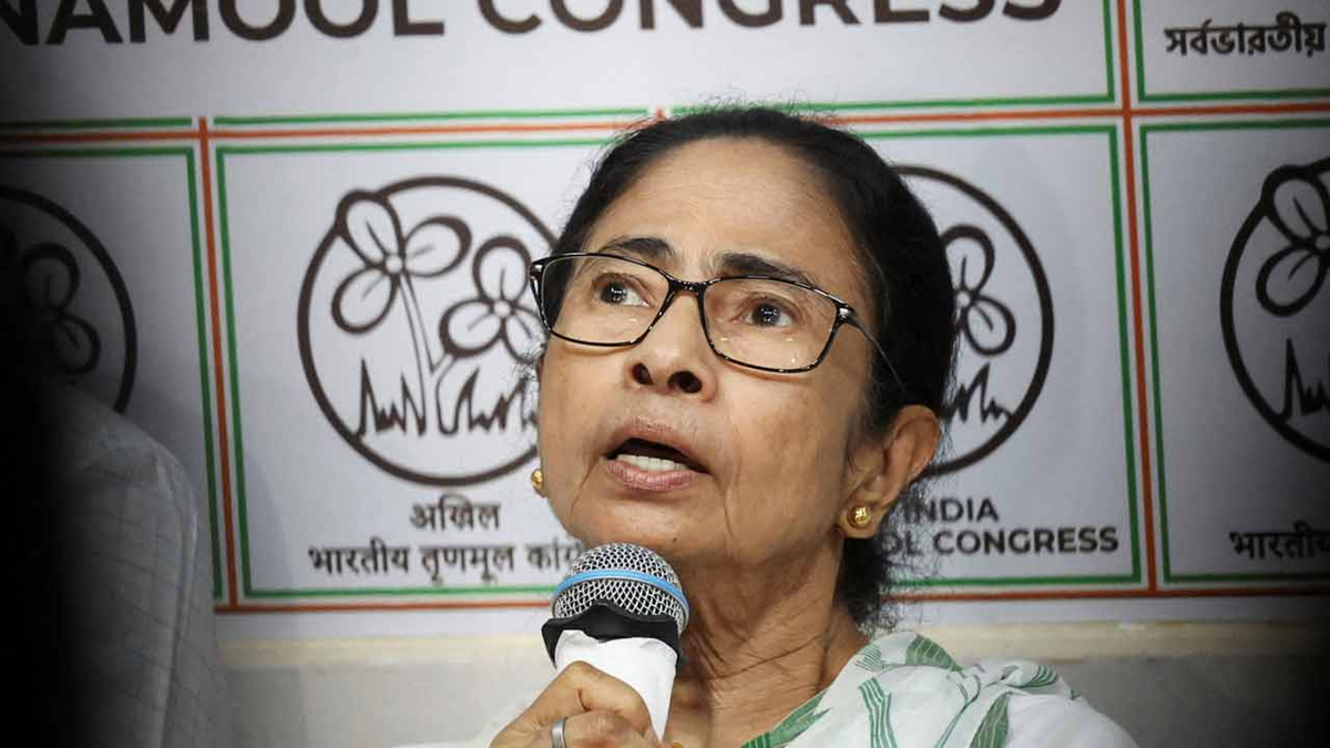 বিজেপি বিরুদ্ধে জাতীয় ঐক্যের ডাক মমতার