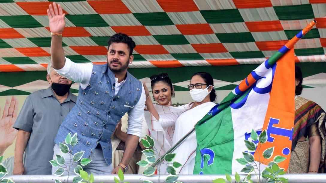 ‘পাপ বাপকেও ছাড়ে না’— মমতাকে নিয়ে বোমা ফাটালেন ভারতের সাবেক ক্রিকেটার
