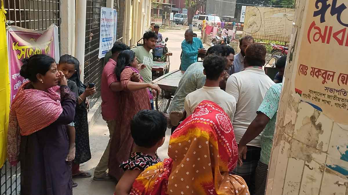 মেহেরপুরে বিদ্যুৎস্পৃষ্টে মিস্ত্রির মৃত্যু, আহত ১