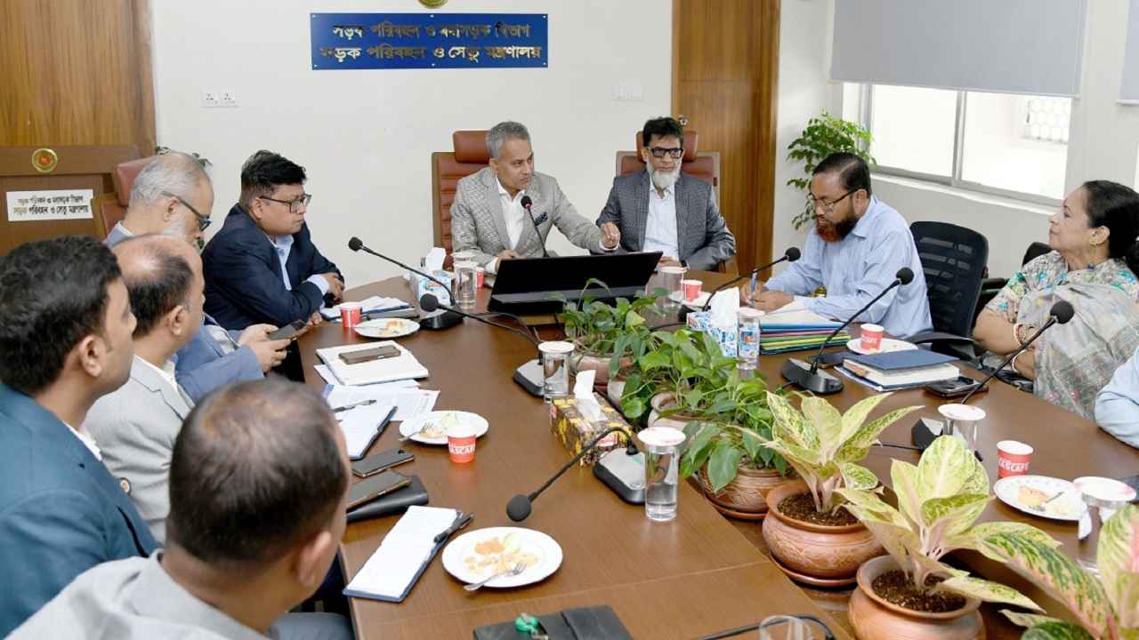 আইন-বিধিতে যাত্রী প্রতিনিধিত্ব অন্তর্ভুক্তির দাবি, মন্ত্রীর আশ্বাস