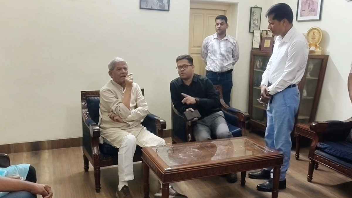 ঈদুল আজহা উদযাপনে নিজ নির্বাচনী এলাকায় মির্জা ফখরুল