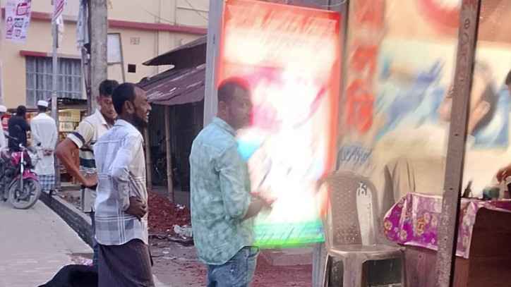 কোরবানিযোগ্য বানাতে ডেন্টাল কেয়ারে নিয়ে তোলা হলো ছাগলের দাঁত