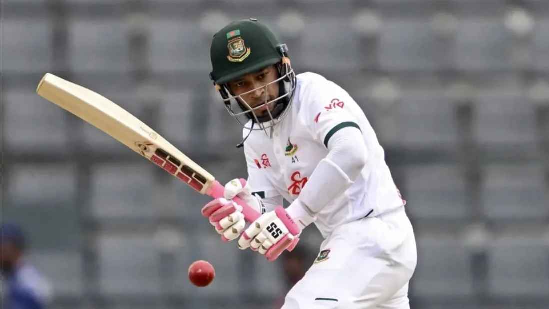 মুশফিকের শতকে পাহাড়সম লিডের পথে বাংলাদেশ