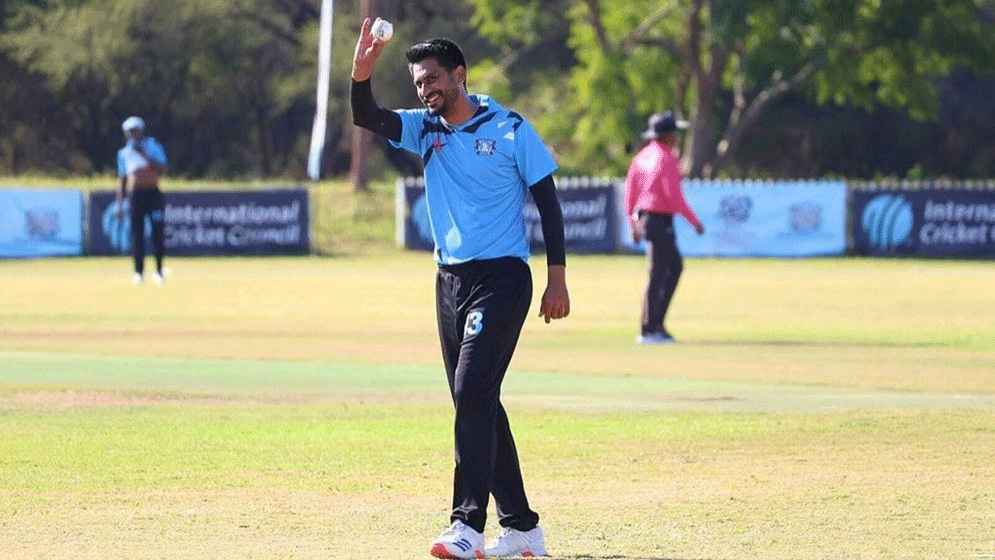 ২ রানে ৬ উইকেট নিয়ে বিশ্ব রেকর্ড