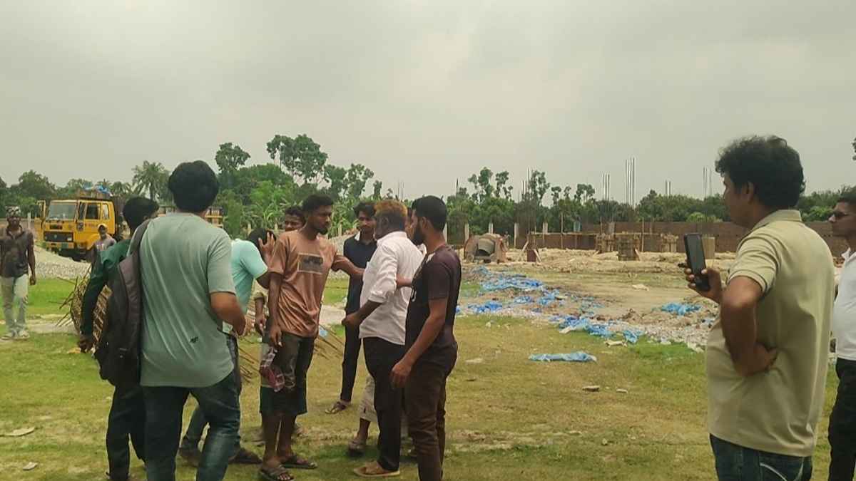 নাটোরে ছাত্রদল নেতার বিরুদ্ধে ঠিকাদারকে মারধরের অভিযোগ