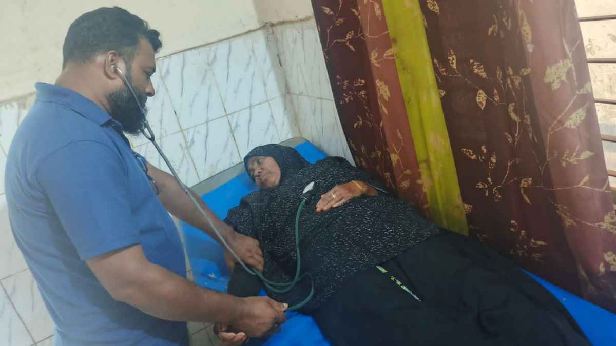 বাবরের জয়ে আড়াই মাস রোজার মানত, হাসপাতালে ৬৫ বছরের খুদেজা