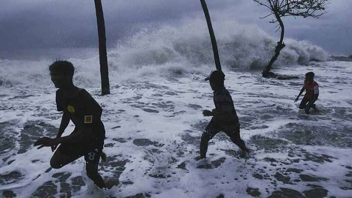 ১৯ সমুদ্রে ‘চিরস্থায়ী তাপপ্রবাহের’ শঙ্কা, বড় বিপদের সতর্কবার্তা!