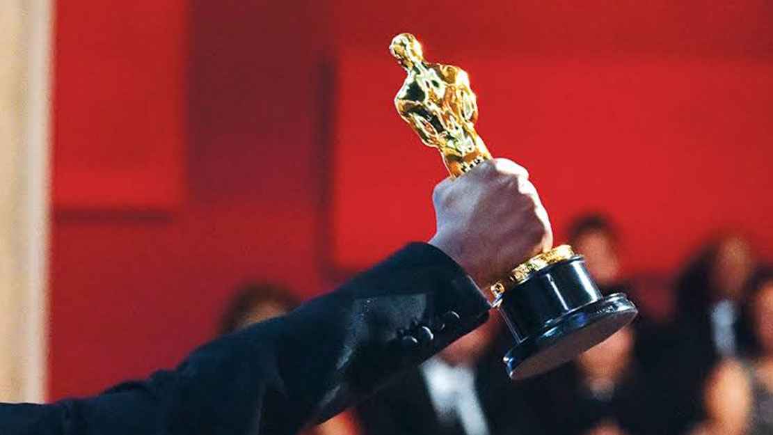 কারও অস্কার চুরি হয়েছে, কারোটা আগুনে পুড়েছে, কোনোটা ভেসে গেছে বন্যায় 