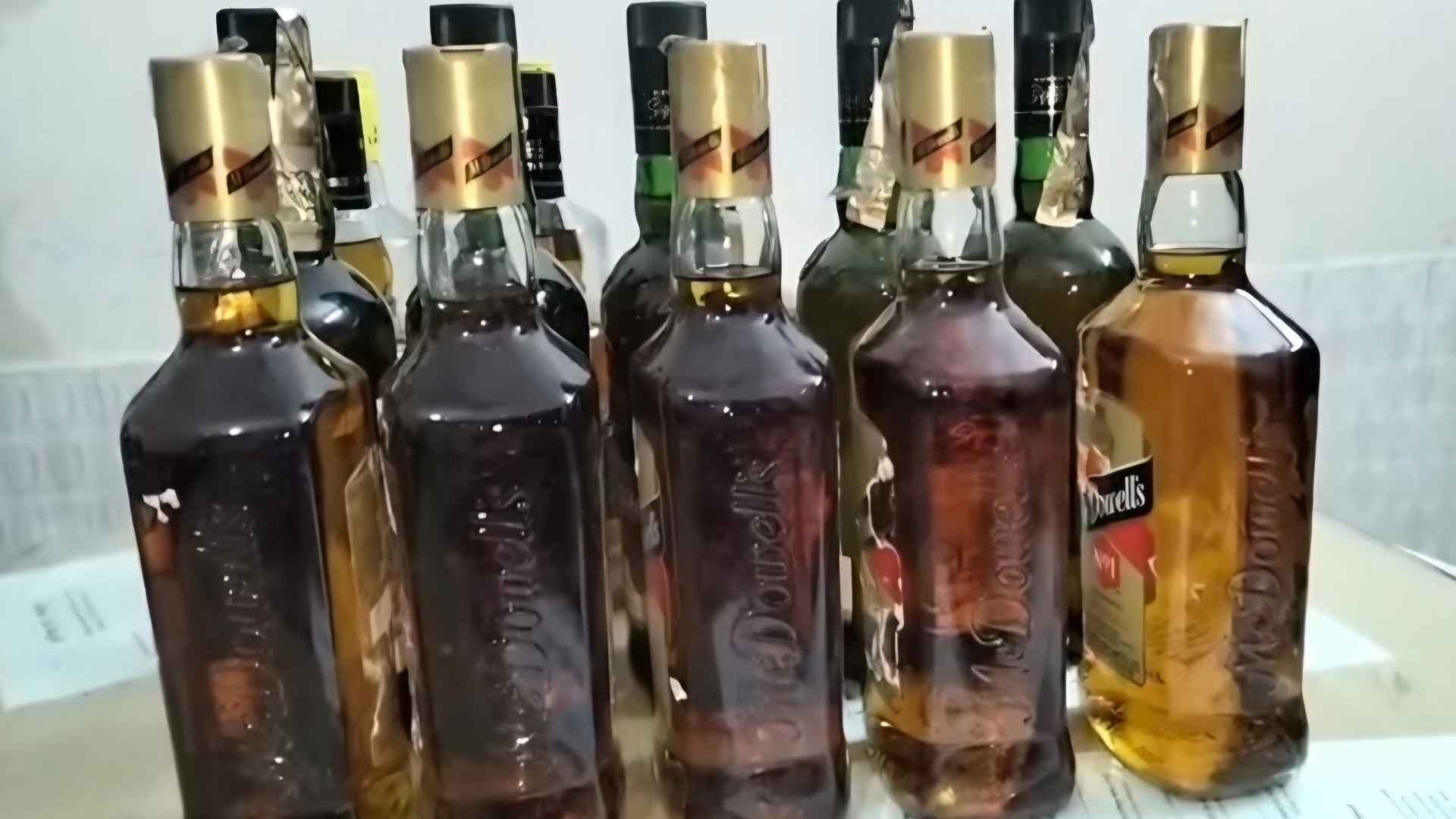 দেবীগঞ্জে ১৫ বোতল বিদেশি মদসহ বাবা-ছেলে আটক