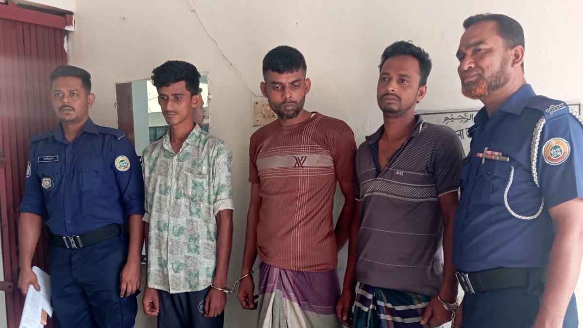নাজিরপুরে জাল টাকাসহ গ্রেফতার ৩