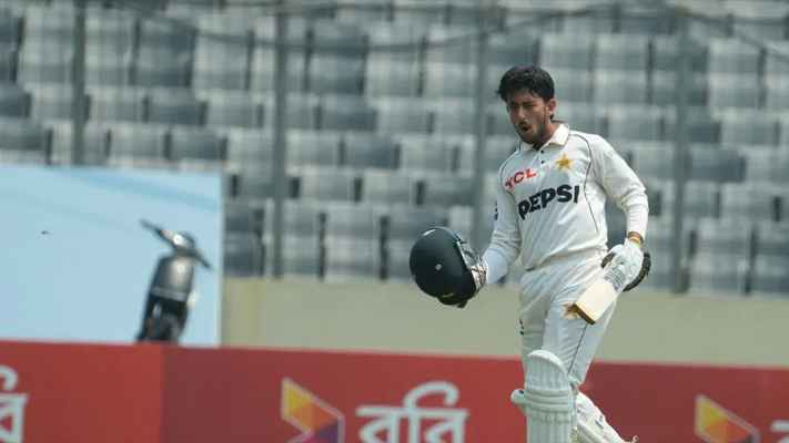 অভিষেক সেঞ্চুরির পরেই থেমে গেলেন আজান, ব্যাকফুটে বাংলাদেশ