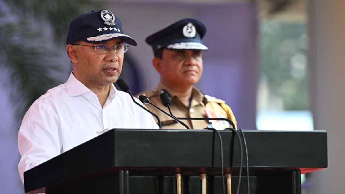 পুলিশকে সর্বোচ্চ আন্তরিকতা নিয়ে দায়িত্ব পালনের আহ্বান প্রধানমন্ত্রীর
