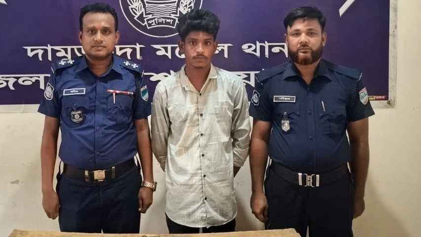 ৭১ বছরের বৃদ্ধাকে ধর্ষণের অভিযোগে যুবক গ্রেফতার
