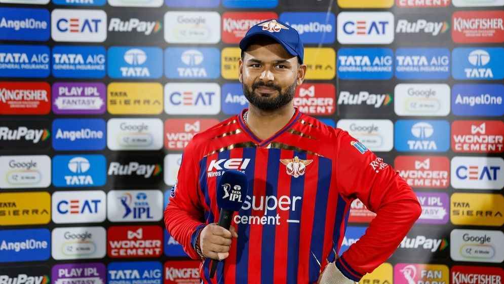 বিধ্বস্ত মৌসুম শেষে নেতৃত্ব ছাড়লেন ঋষভ পন্থ