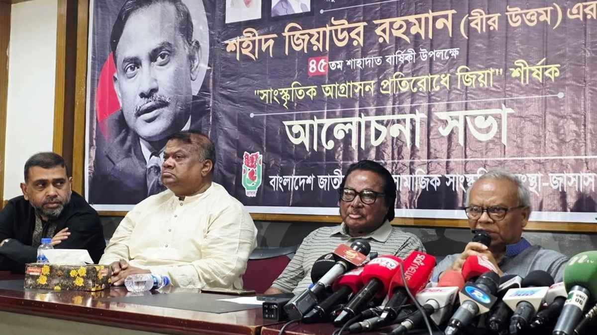 অনেক গুপ্ত চাঁদাবাজ জামায়াতে আশ্রয় নিয়েছে, অভিযোগ রিজভীর