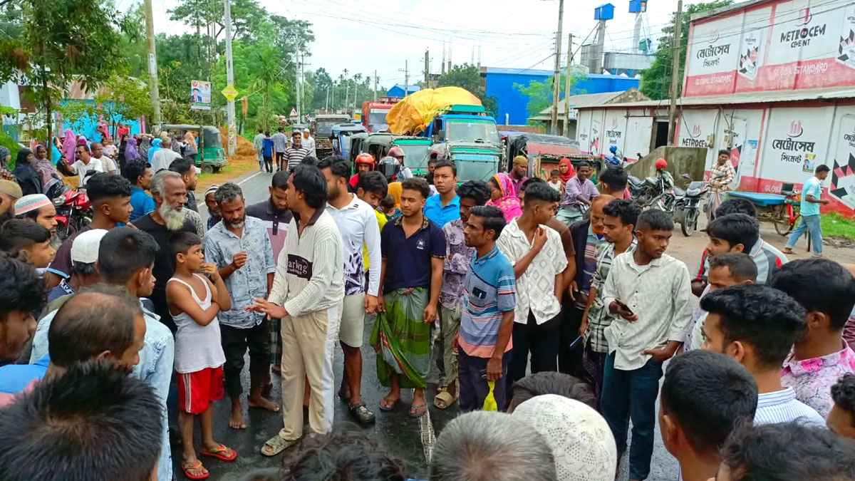 জানাজায় যাওয়ার পথে বাসচাপায় বৃদ্ধের মৃত্যু