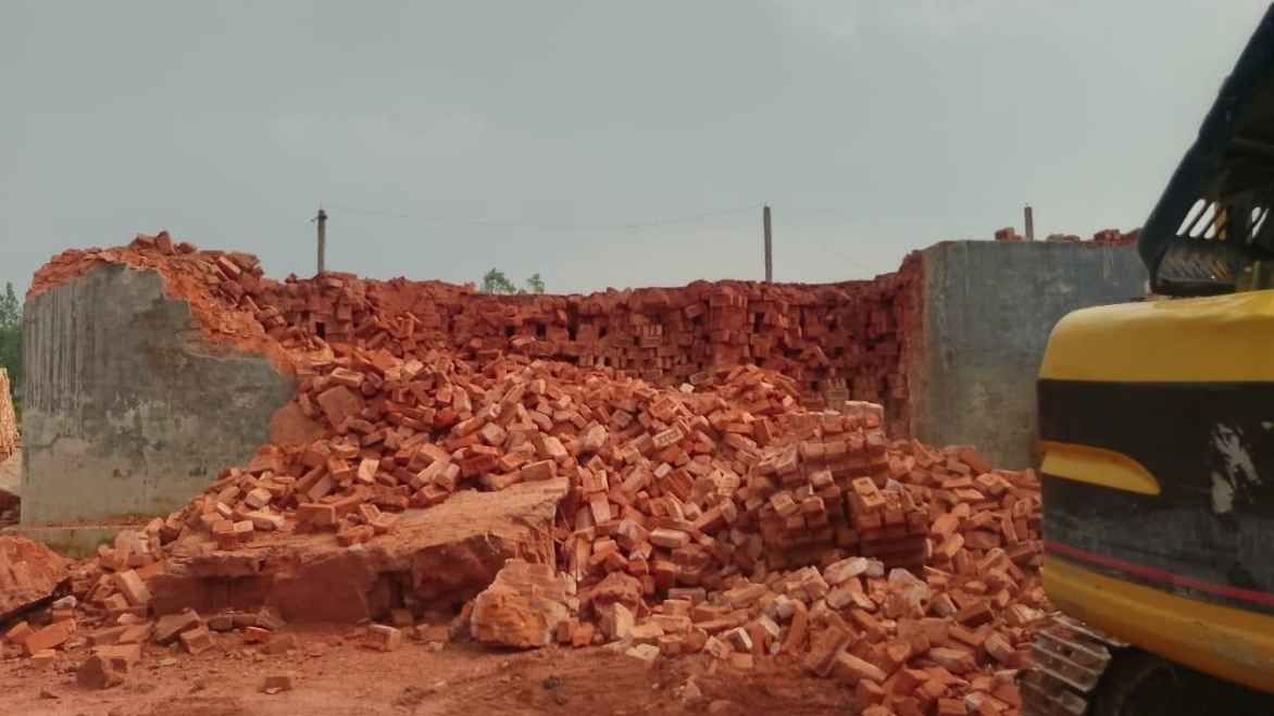 সিরাজগঞ্জে ৬টি অবৈধ ইটভাটায় ১৩ লাখ টাকা জরিমানা