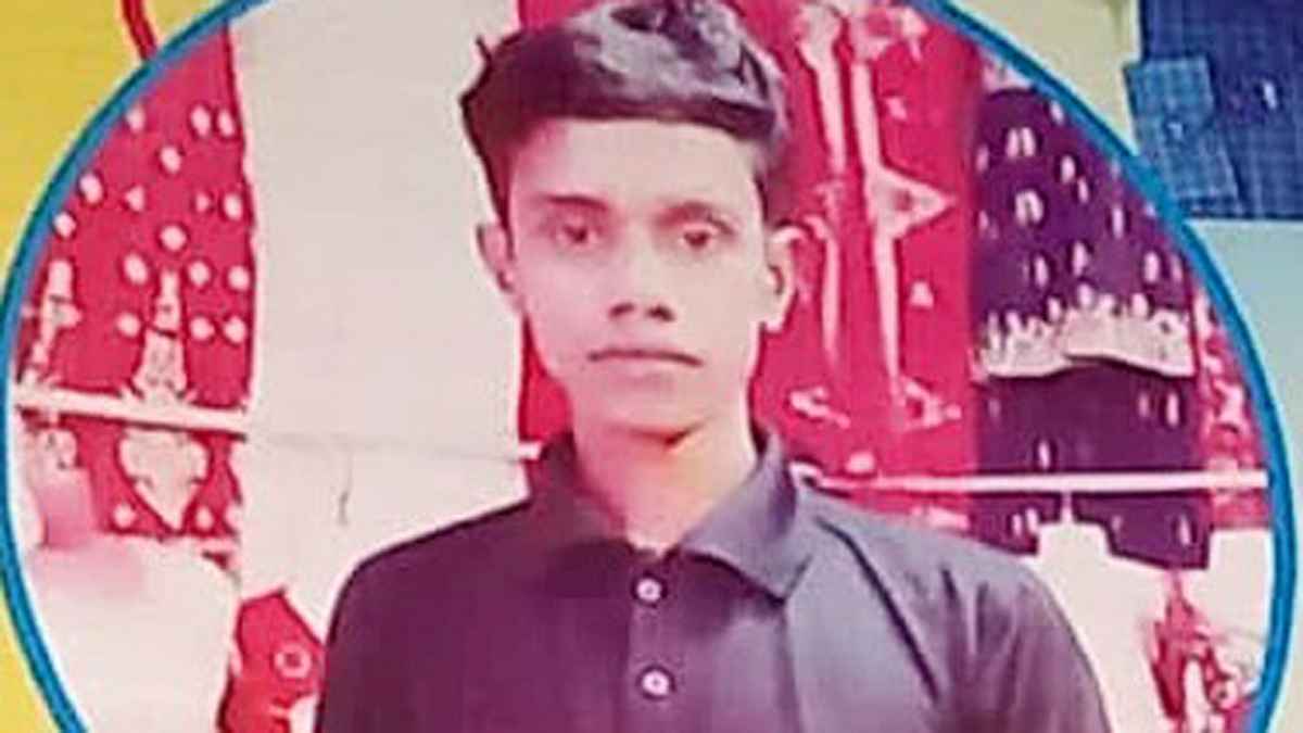 সিরাজগঞ্জে ব্যবসায়ীকে গলা কেটে হত্যাচেষ্টা, আতঙ্কে ব্যবসায়ীরা