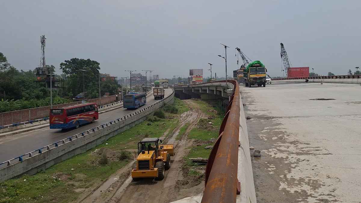 ঈদযাত্রায় খুলে দেওয়া হলো হাটিকুমরুল ইন্টারচেঞ্জের বগুড়া-রংপুর লেন