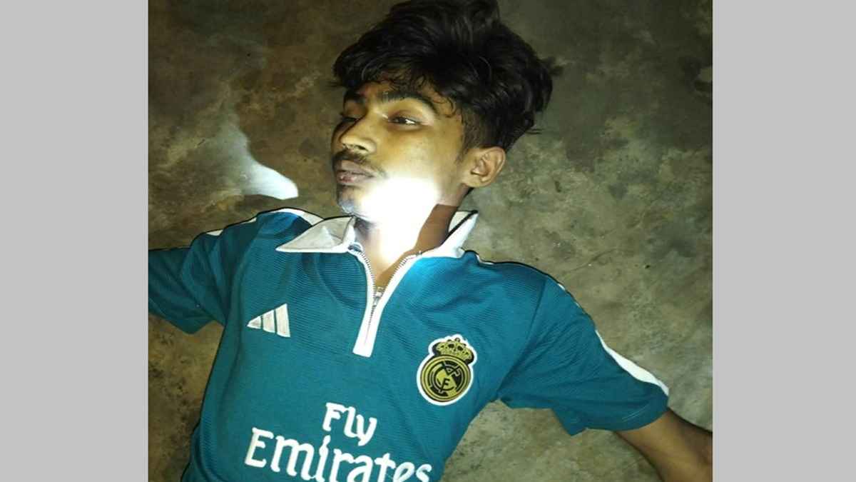 বিকাশের টাকা তোলা নিয়ে চালকের সঙ্গে সংঘর্ষে হেলপার নিহত