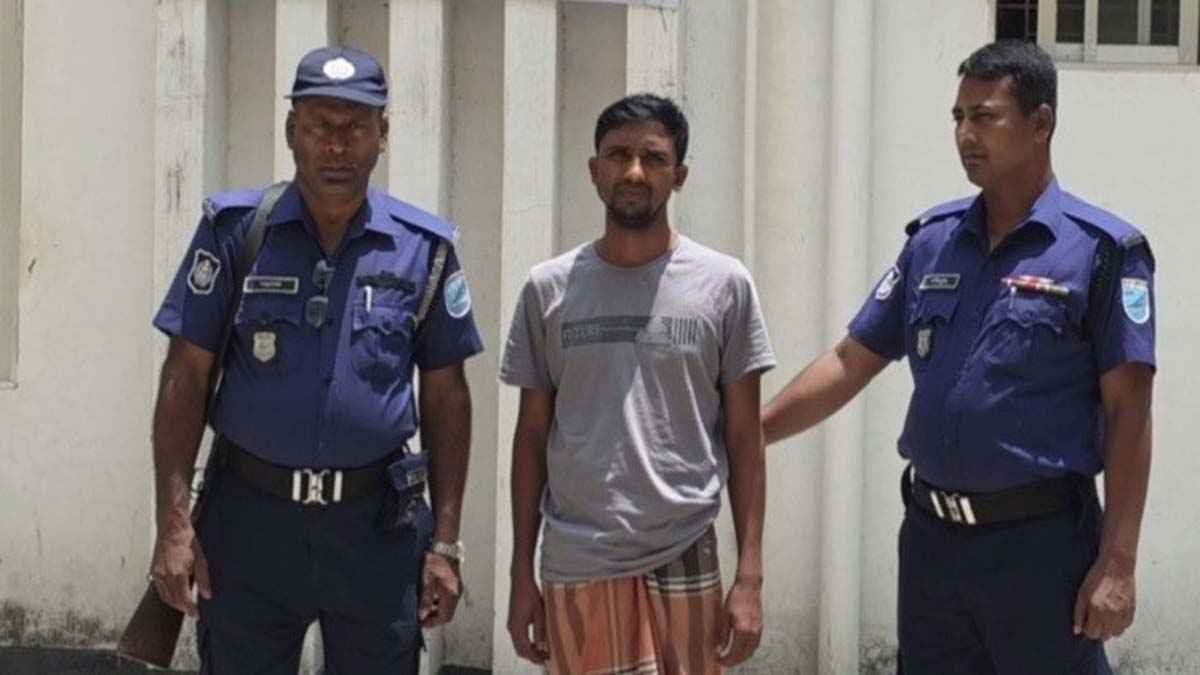 ভুয়া ফেসবুক আইডি দিয়ে পুলিশ কর্মকর্তাদের জড়িয়ে অপপ্রচার, যুবক আটক
