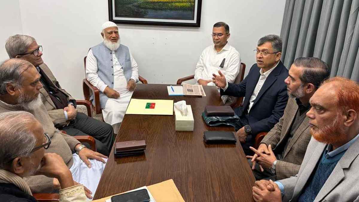 সংসদ ও সংসদের বাইরে বিরোধীদলের সমালোচনার সৌন্দর্য