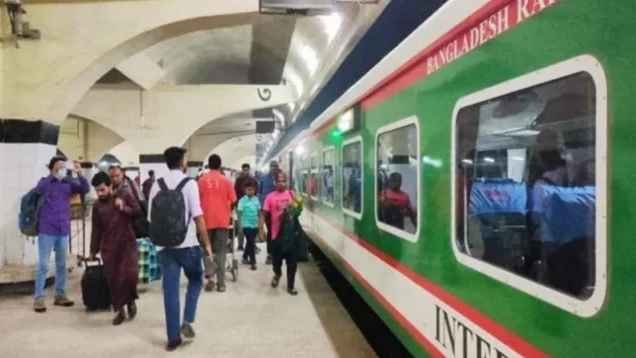 ঈদযাত্রায় ট্রেনে নারীদের জন্য পৃথক কামরা রাখার নির্দেশ
