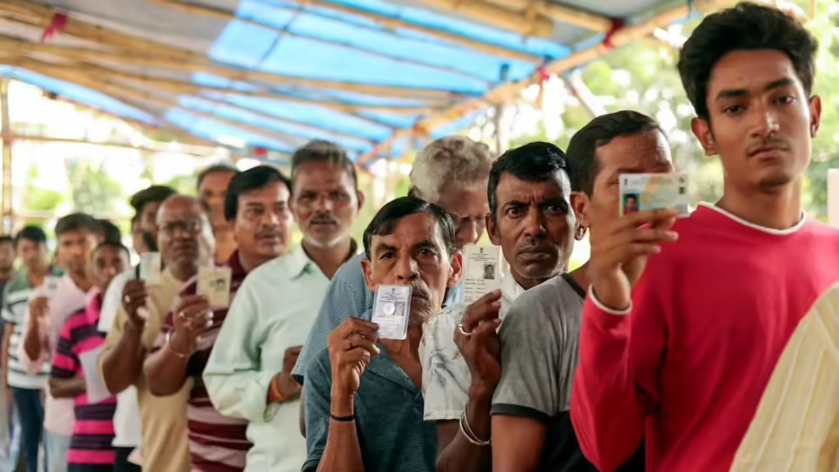 পশ্চিমবঙ্গের দুই আসনের ১৫ কেন্দ্রে পুনরায় ভোট শনিবার