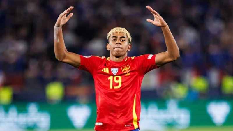 অভিষেক বিশ্বকাপেই ইতিহাস গড়ারর স্বপ্ন ইয়ামালের