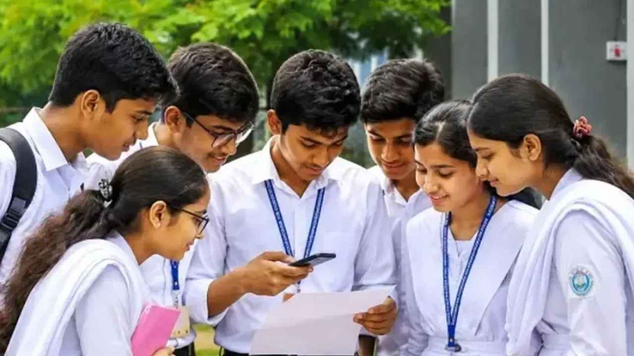 খুলনায় ছয় কলেজে পাস করেনি কেউ, শতভাগ পাশ একটিতে