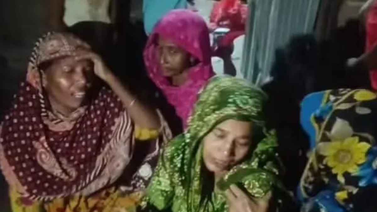 ফুটপাতে দোকান বসানো নিয়ে লোহার শিকের আঘাতে ফলবিক্রেতা নিহত