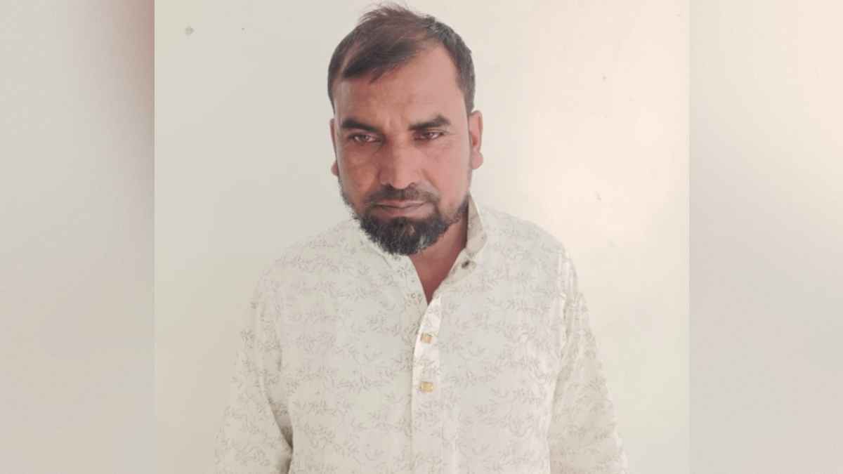 ভারতে পালাতে গিয়ে দর্শনা ইমিগ্রেশনে হত্যা মামলার আসামি ধরা