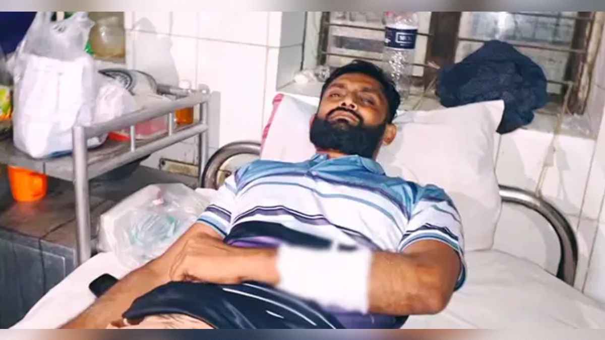 মাগুরায় মাদক কারবারির ছুরিকাঘাতে পুলিশ কর্মকর্তা জখম