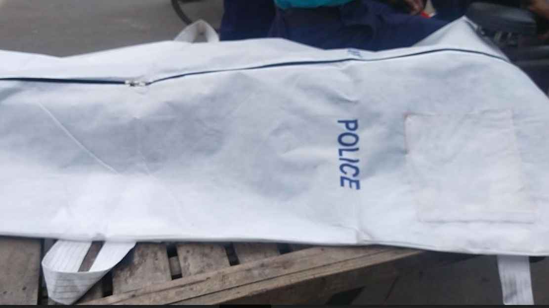 আশুলিয়ায় পোশাক কারখানার ছাদ থেকে পড়ে কর্মকর্তার ‘রহস্যজনক’ মৃত্যু