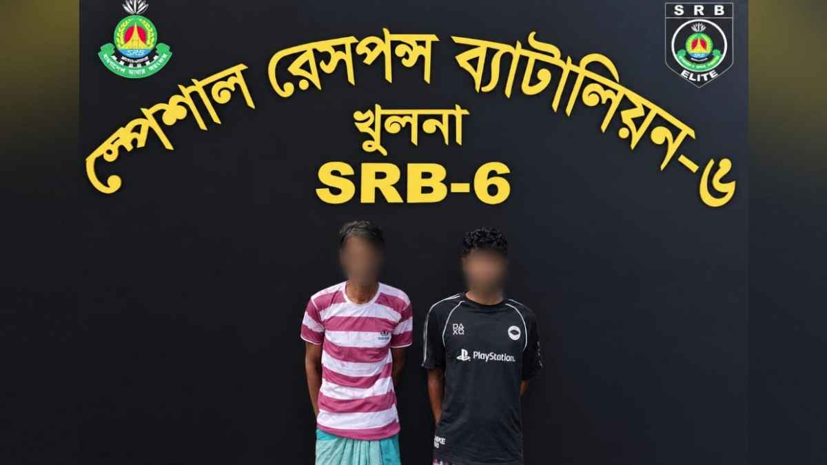 খুলনায় পুলিশ পরিদর্শককে কুপিয়ে জখম: মূল পরিকল্পনাকারীসহ গ্রেফতার ২