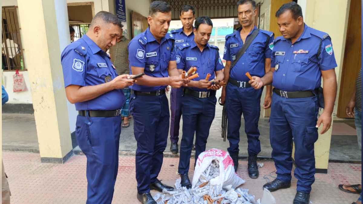 লালনমেলায় মাদকবিরোধী অভিযান, গাঁজা সেবনের ২ হাজার কলকে জব্দ