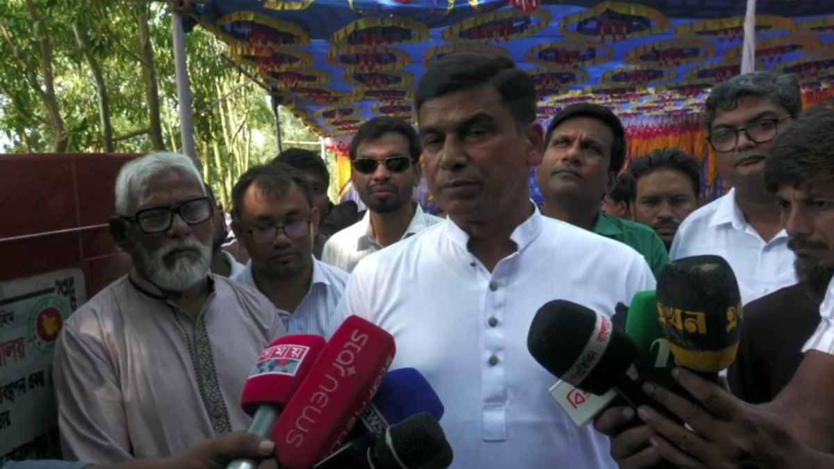 সরকার সব নাগরিকের ধর্মীয় স্বাধীনতা রক্ষায় বদ্ধপরিকর: প্রতিমন্ত্রী