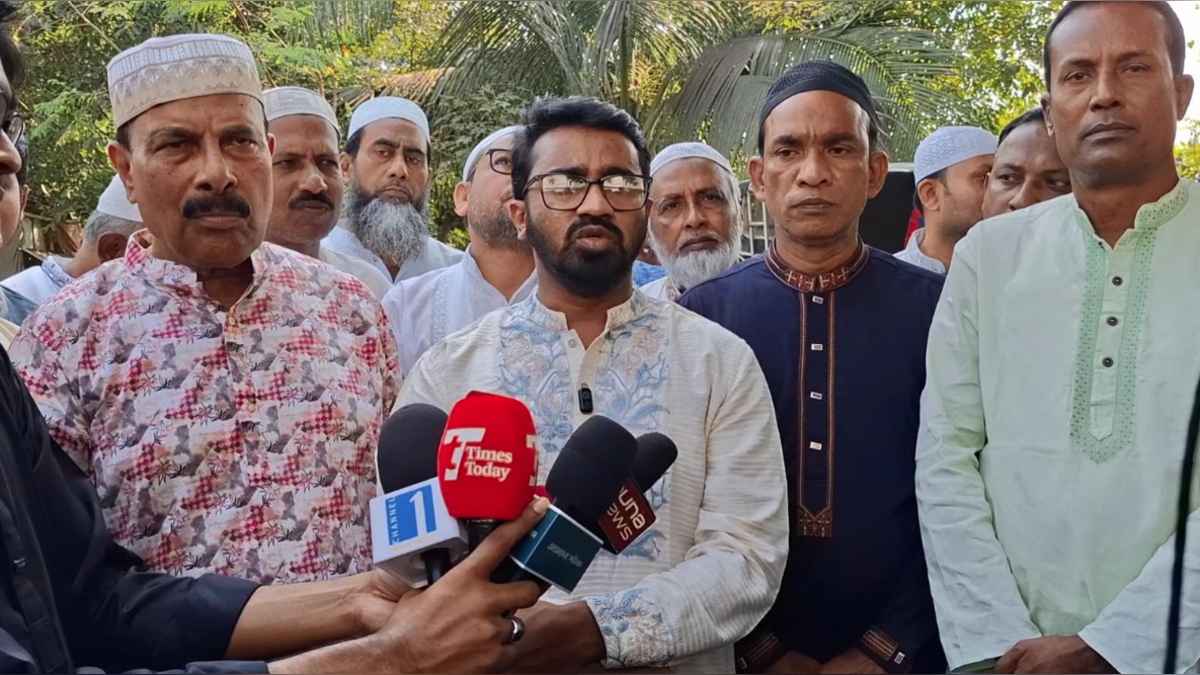 পাহাড় অশান্ত করে রাজনৈতিক সংকট সৃষ্টির অপচেষ্টা ব্যর্থ হবে: রাশেদ খাঁন