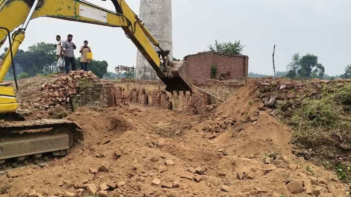 মেহেরপুরে অবৈধ ইটভাটায় ভ্রাম্যমাণ আদালতের অভিযান
